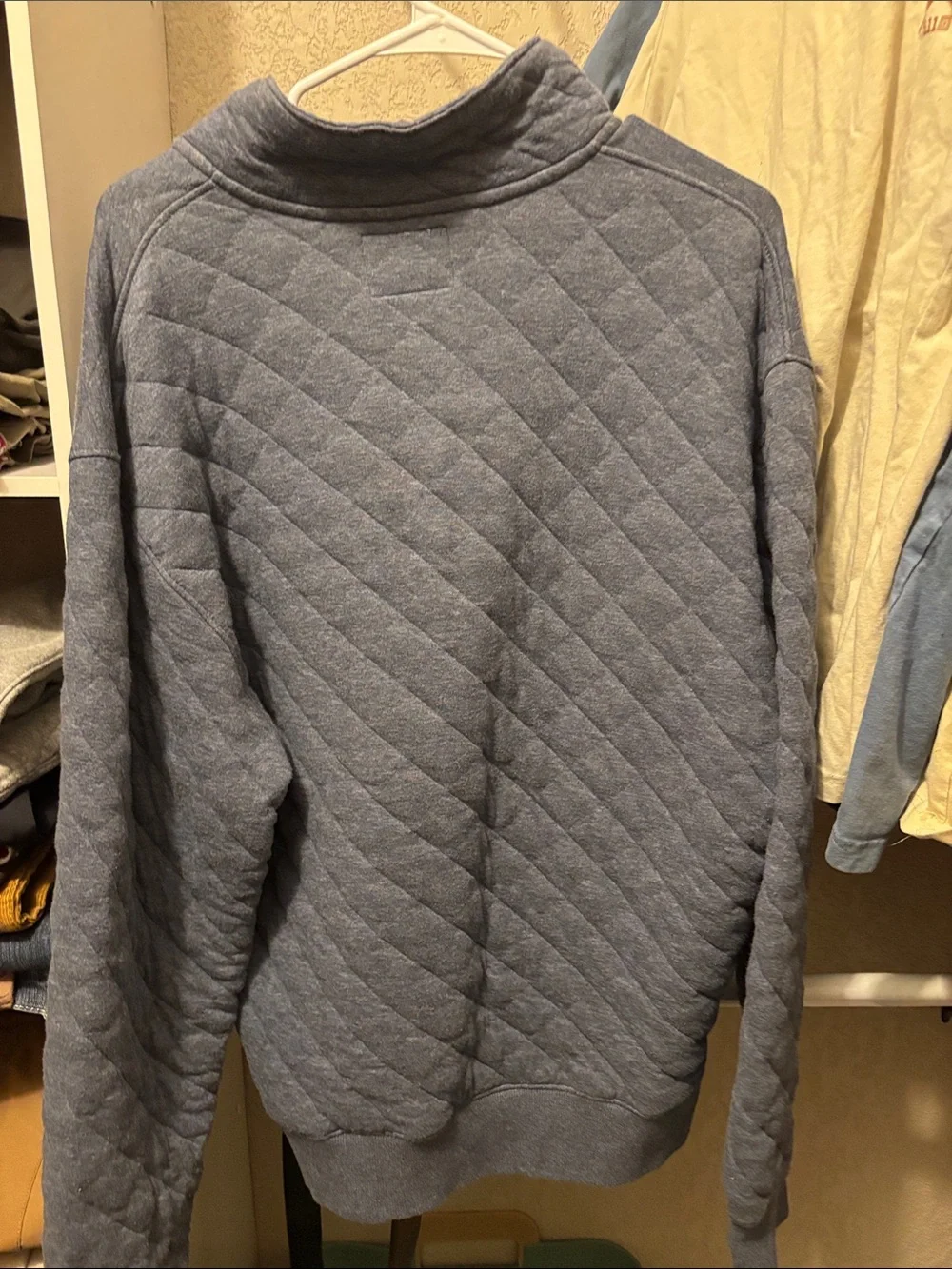 Old Navy quilted pullover